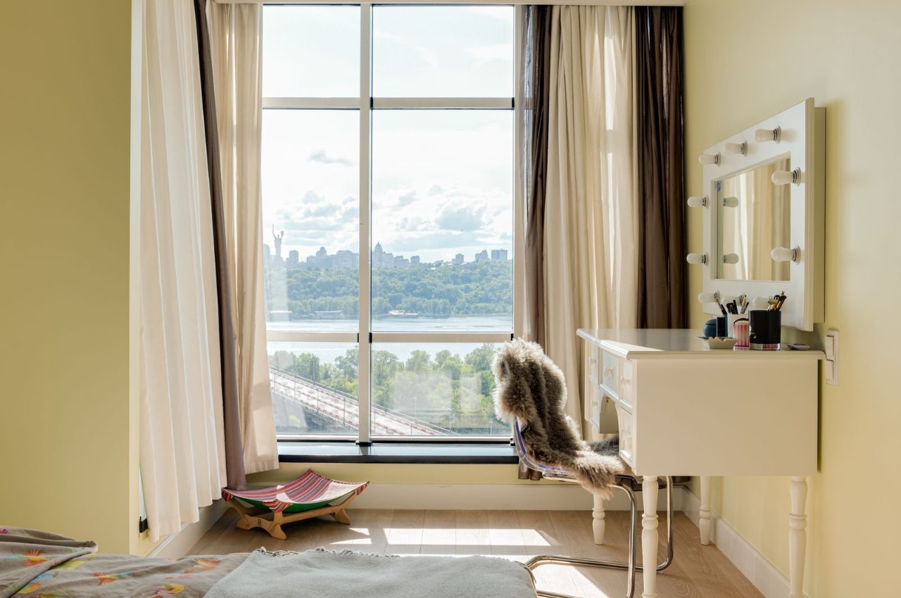 Les meilleurs meubles de maquillage pour une chambre bien organisée